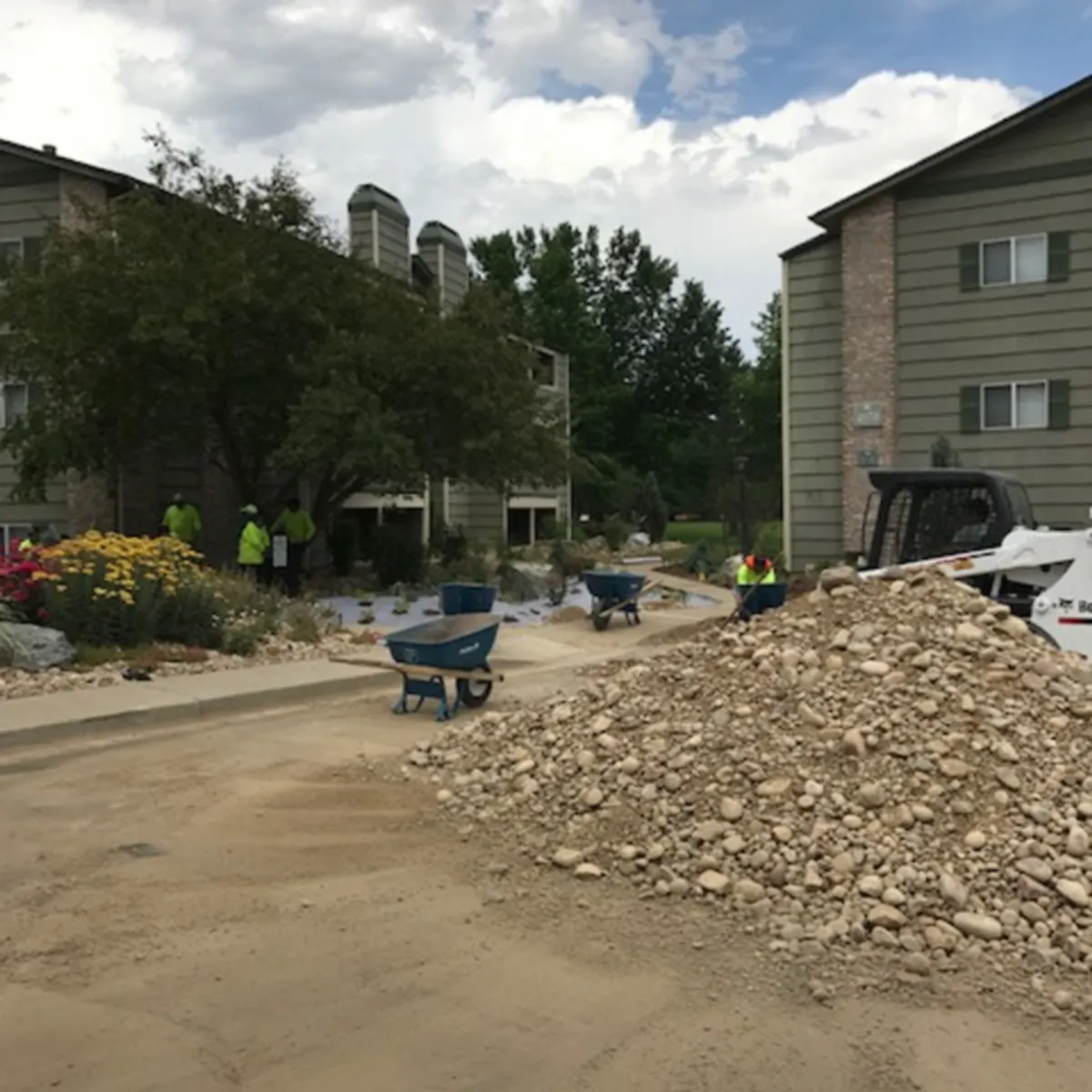Sierra Landscaping and Maintenance team at work